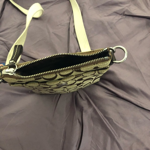 Authentic Coach Crossbody purse - Picture 2 of 7